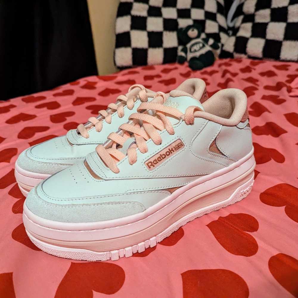 Reebok Club C Extra Pink